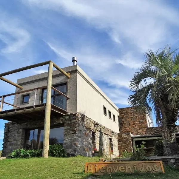 Valle del Hilo de la Vida, hotel v destinaci Minas