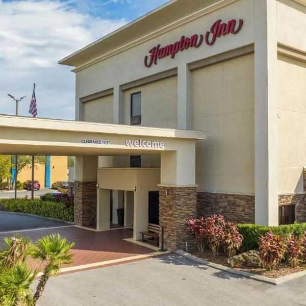 Hampton Inn by Hilton Spring Hill, hotel di Weeki Wachee