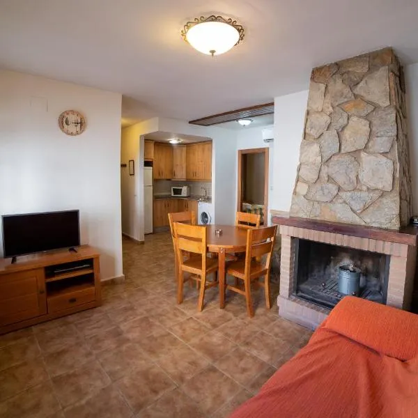 Apartamentos Berrocal, hotel in Alcalá del Júcar