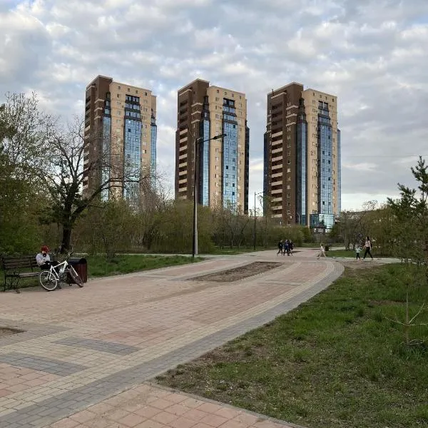 Люкс в ЖК Green City Park โรงแรมในAbay