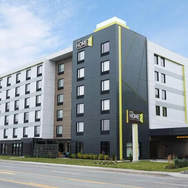 Home2 Suites By Hilton Quebec City, hotel in Neuville