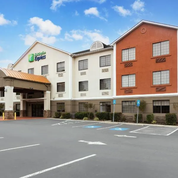 Holiday Inn Express Hotel & Suites Kennesaw Northwest - Acworth, an IHG Hotel, hotel in Acworth Beach