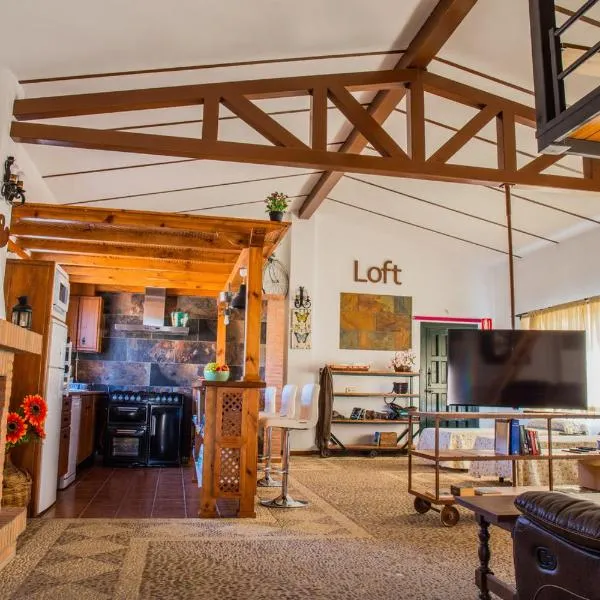 Apartamento Loft La Encina、トレホン・エル・ルビオのホテル