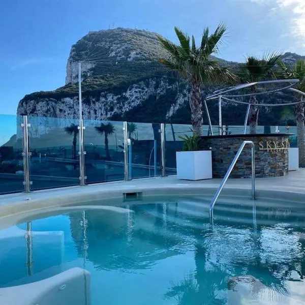 Hidden Gem at Luxurious Ocean Village, hotell i Gibraltar