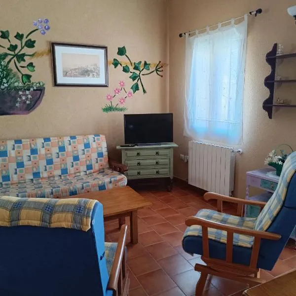 FUENTE GRANDE II, hotel in Muñoveros