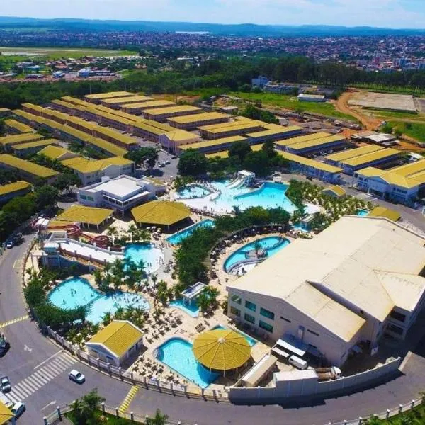 LACQUA Di'Roma, park 24h, cozinha com fogão, 5 pessoas gG, Hotel in Caldas Novas