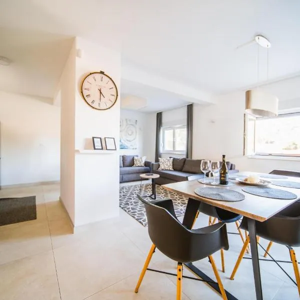 Apartmani Teuta, hotel em Korčula