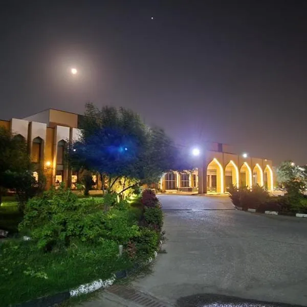 Basrah International Airport Hotel, מלון באל בצרה