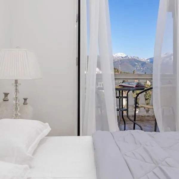 Elegance Duplexes by Monte Aria, hotel v destinaci Herceg-Novi