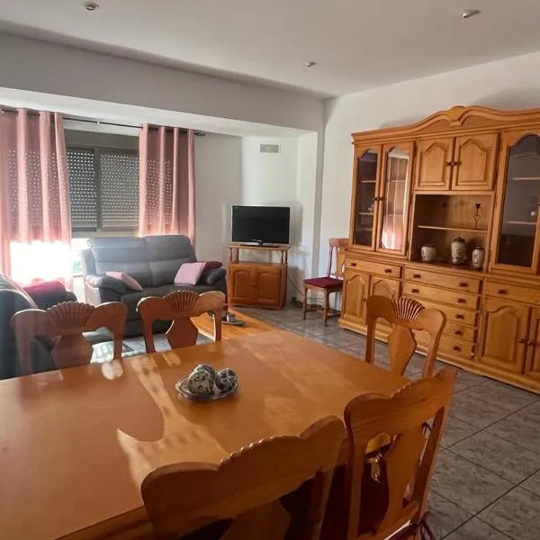 Apartamento La Ermita, hotel v destinaci Chulilla
