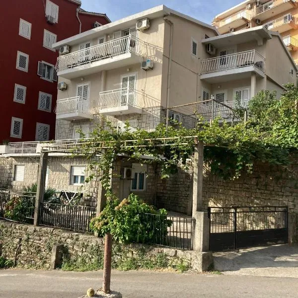Guest House Garden, hotel in Budva