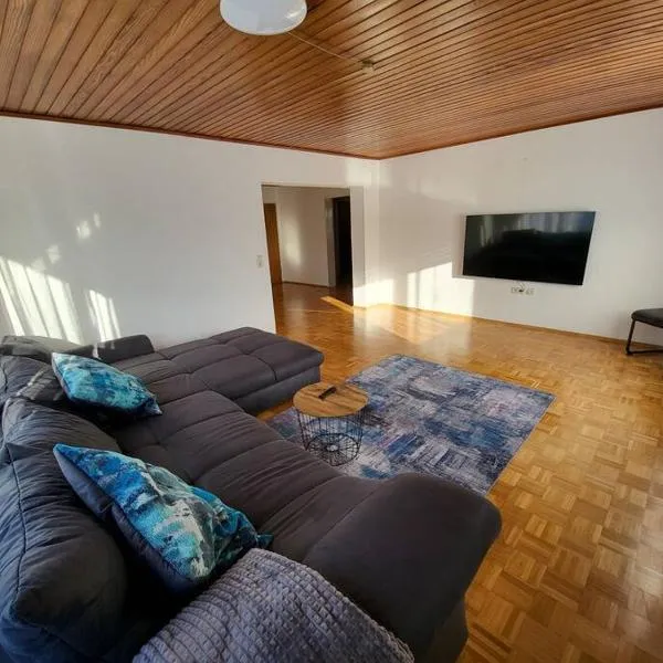 Zentrale, Helle Ferienwohnung, hotel v destinaci Crailsheim