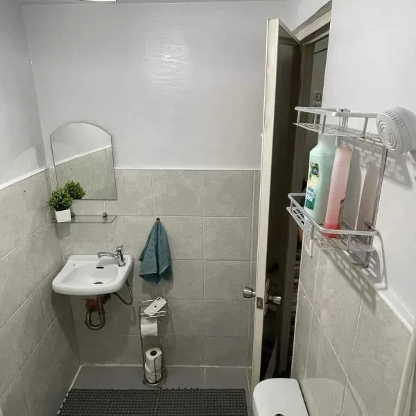 Michelle Heilig Apartments, hotel en Antipolo