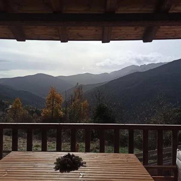 Helmos Mountain Retreat, hotel i Zarouchla