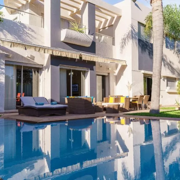 Luxury villa Bouskoura Pearl, hotel v destinaci Casablanca
