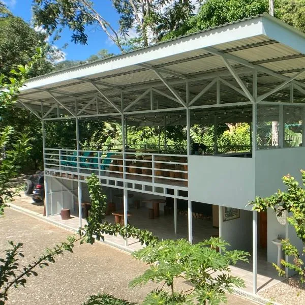 YEJOS Jungle Lodge, hotel v destinaci Dos Brazos