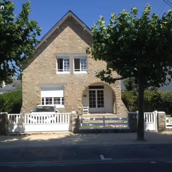 Belle villa 150 m Carnac plage – hotel w mieście Carnac