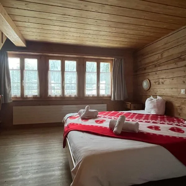 L'Auberge de L'Ours、Vers L'Egliseのホテル