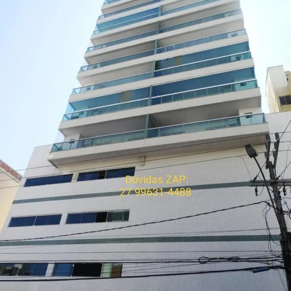 Apt Matheus Almeida - Anfitriões Gildo e Renata Localização privilegiada, conforto e seu amplo espaço são os seus diferenciais, hotel in Guarapari