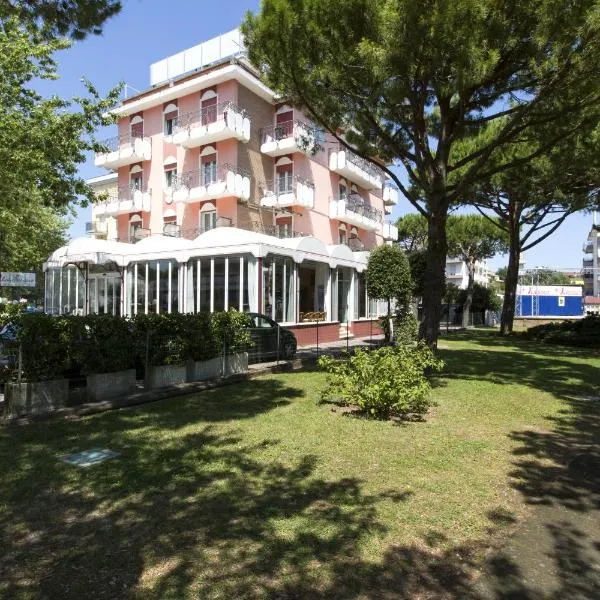 Hotel El Paso, hotel u Lido di Jesolu