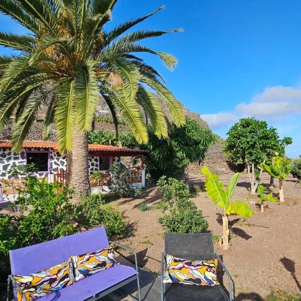 Los Cerrajones: spectacular views from the cliff, hotel i Agulo