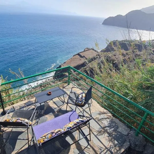 Los Cerrajones: spectacular views from the cliff, hotel sa Agulo