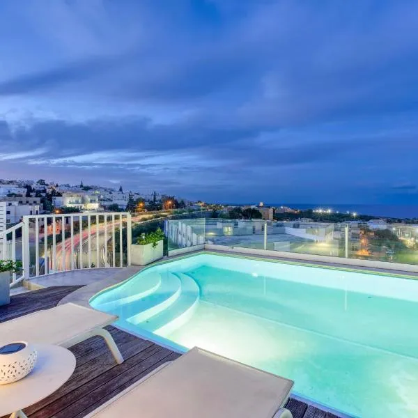 Pool Penthouse-Hosted by Sweetstay, hotel v destinaci Is-Swieqi