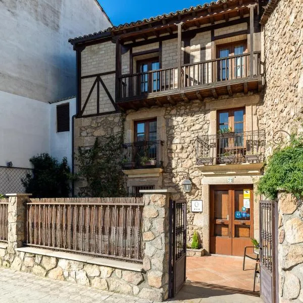 Casa Rural La Fuente del Jerte, hotel v destinaci Navaconcejo