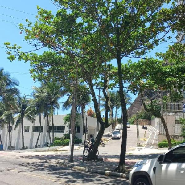 Apartamento com 4 quatros em frente a praia em Pitangueiras - Guarujá