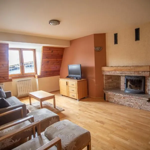 Apartman 204 Aparthotel Vučko Jahorina private host、ヤホリナのホテル