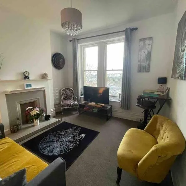 One/Two Bedroom Apartment Close to Sea & Centre, hotel in Hastings