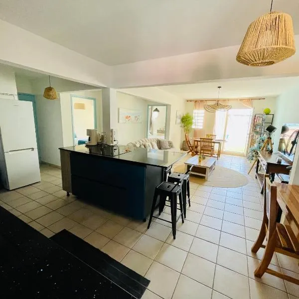 LA PLAYA - L'Appartement COZY - 2 à 5 personnes, hotel v destinaci Sainte-Anne