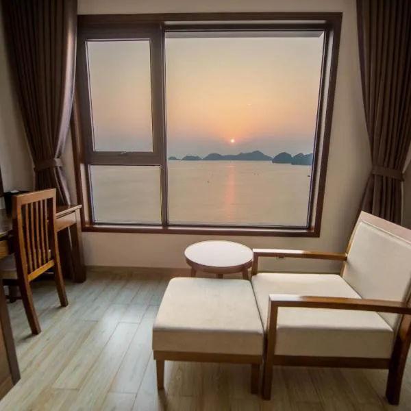 Catba Paradise Hotel - Sky Bar & Massage, hotell i Xuan Dam