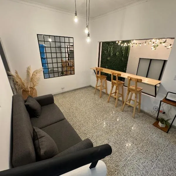 Rustik House, hotel in Medellín