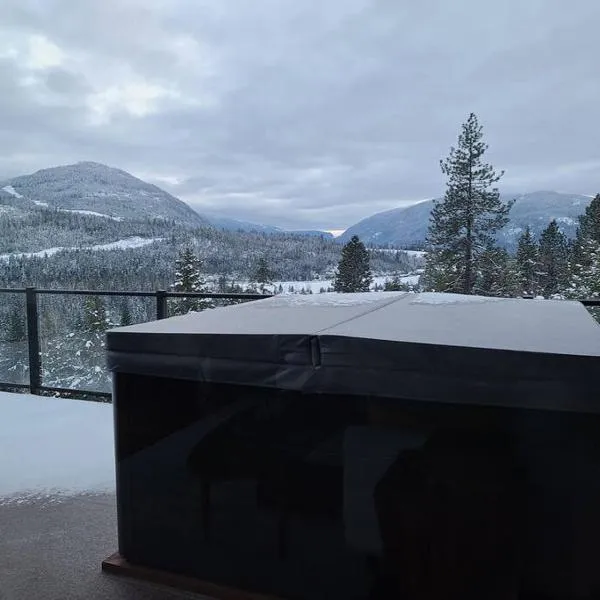 Five Star-Amazing views and Hot Tub, hotel v destinaci Crescent Valley