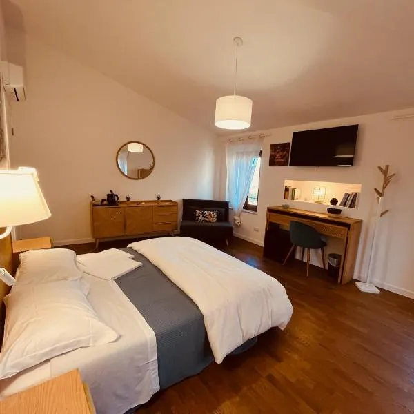 CIVICO 27 rooms, hotel v destinaci Magliano in Toscana