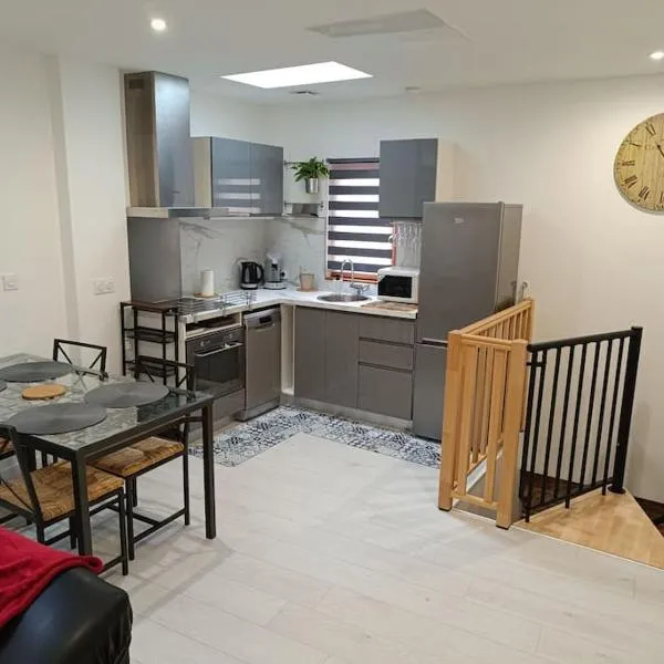 logement entier avec garage. – hotel w mieście Rieux