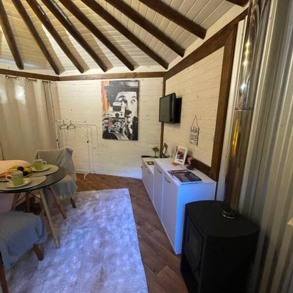 Chalé Artur, uma acomodação térrea com charme - Foto 5