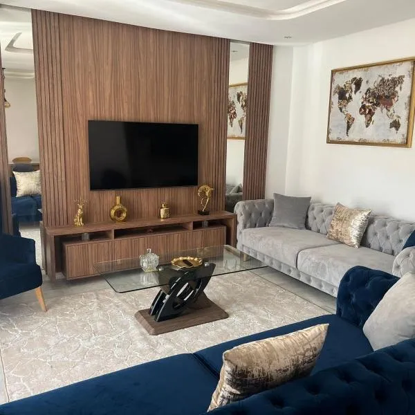 Superbe appartement en résidence avec piscine - Riad Garden, Agdal Marrakech, hotel in Marrakesh