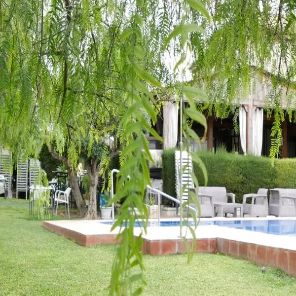 Hostal Al-Andalus, hotel in Aldea Quintana