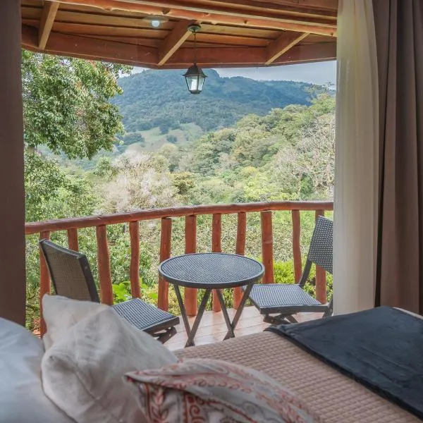Cedrela Eco-Lodge & Restaurante, hotel v destinaci Copey