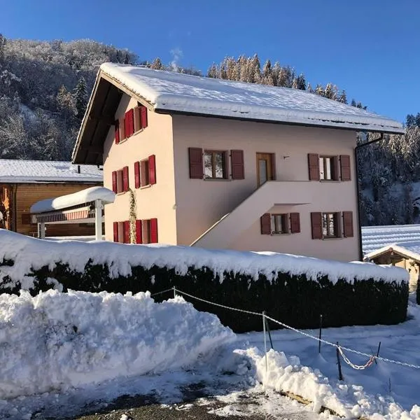 Perfect Mountain Condo - 4 Valleys - Swiss Alps, hotel v destinaci Beuson