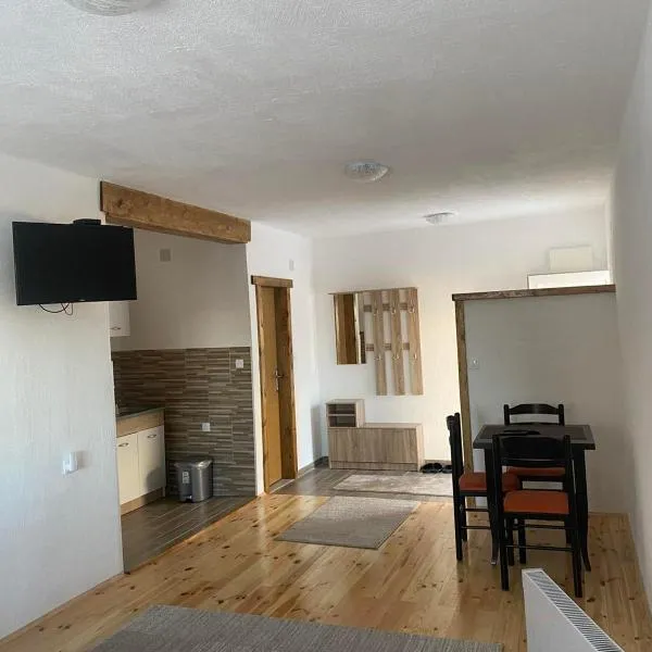 Studio Apartmani V&V, hotel en Žabljak