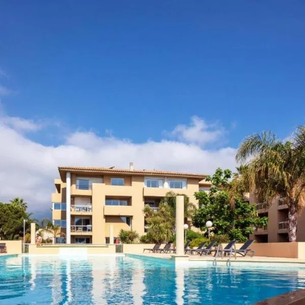 Résidence Marina Bianca, hotel v destinaci Santa-Lucia-di-Moriani