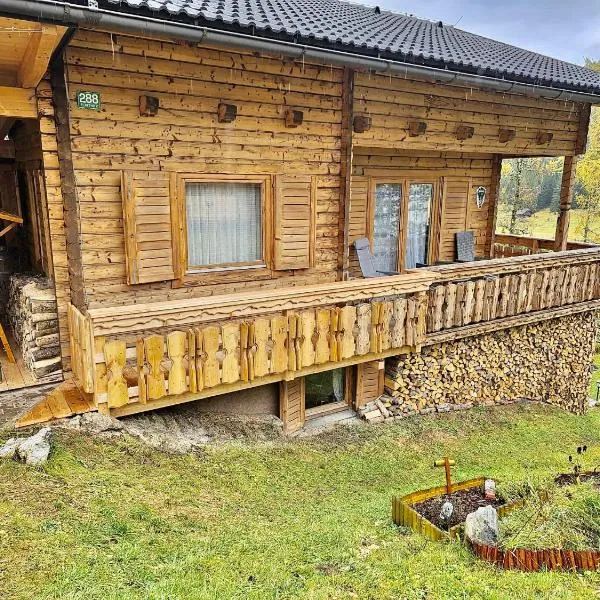 Almhaus Zirbenheim Nicolina, hotel en Flattnitz