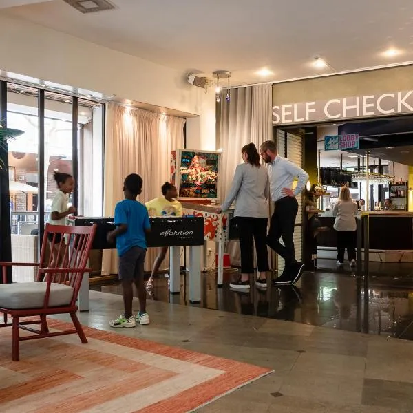 Hotel Lundia, ξενοδοχείο στο Λουντ