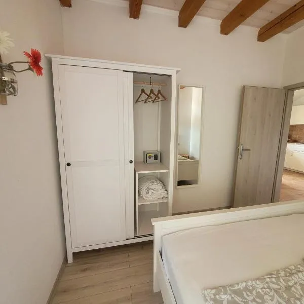 Residence Mama, Hotel in Rovinjsko Selo