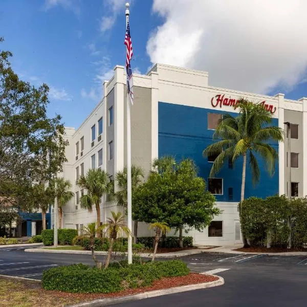 Hampton Inn West Palm Beach Central Airport、ウェストパームビーチのホテル