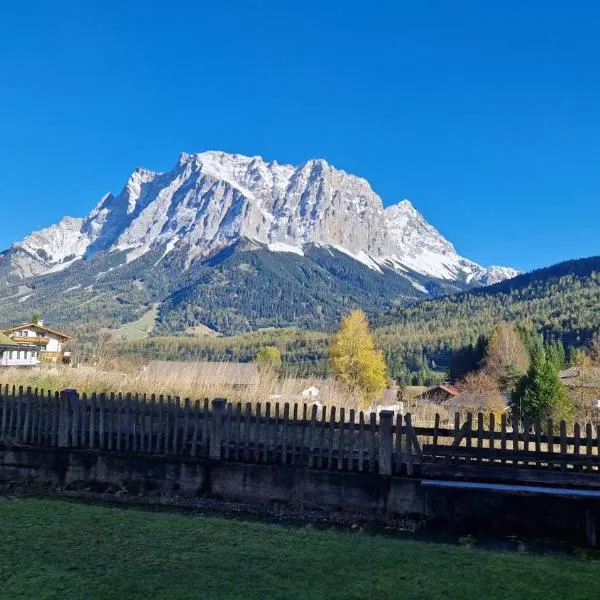Alpinum Hostel Biberwier - Günstige Privatzimmer in der Zugspitz Arena, Hotel in Biberwier
