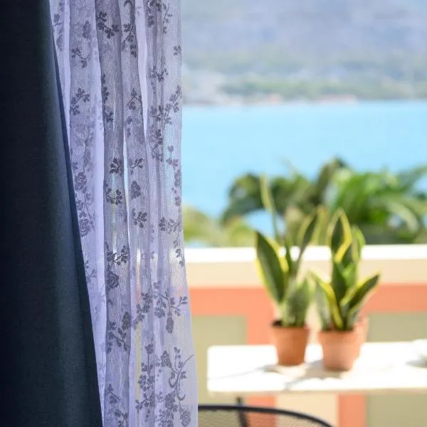 Seaside Apartment, hotel v destinácii Salamís